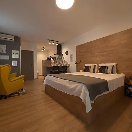 Glam Apartment *